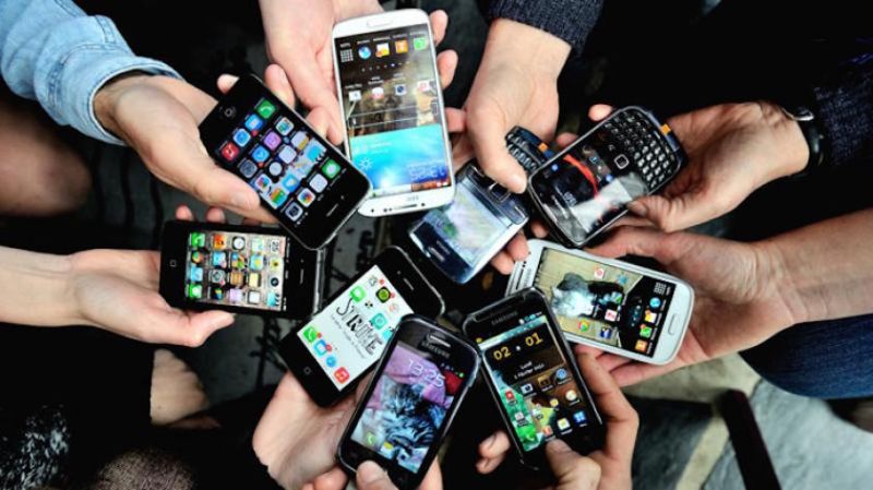 A csökkenő mobileladásoknak hamarosan vége lehet