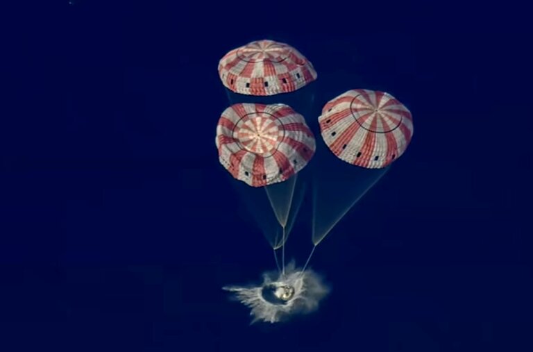 Az Artemis II űrhajósai sikeresen visszatértek a Földre