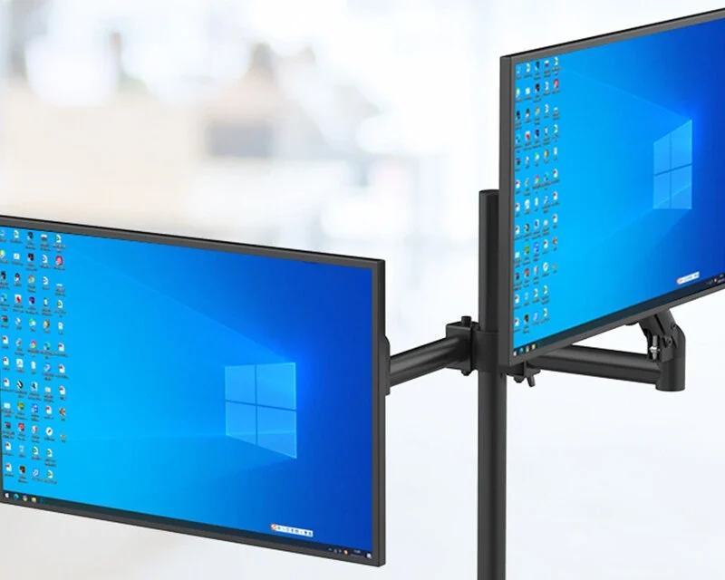 M13-2 kétmonitoros állvány: Ergonomikus megoldás 17-32 hüvelykes kijelzőkhöz?