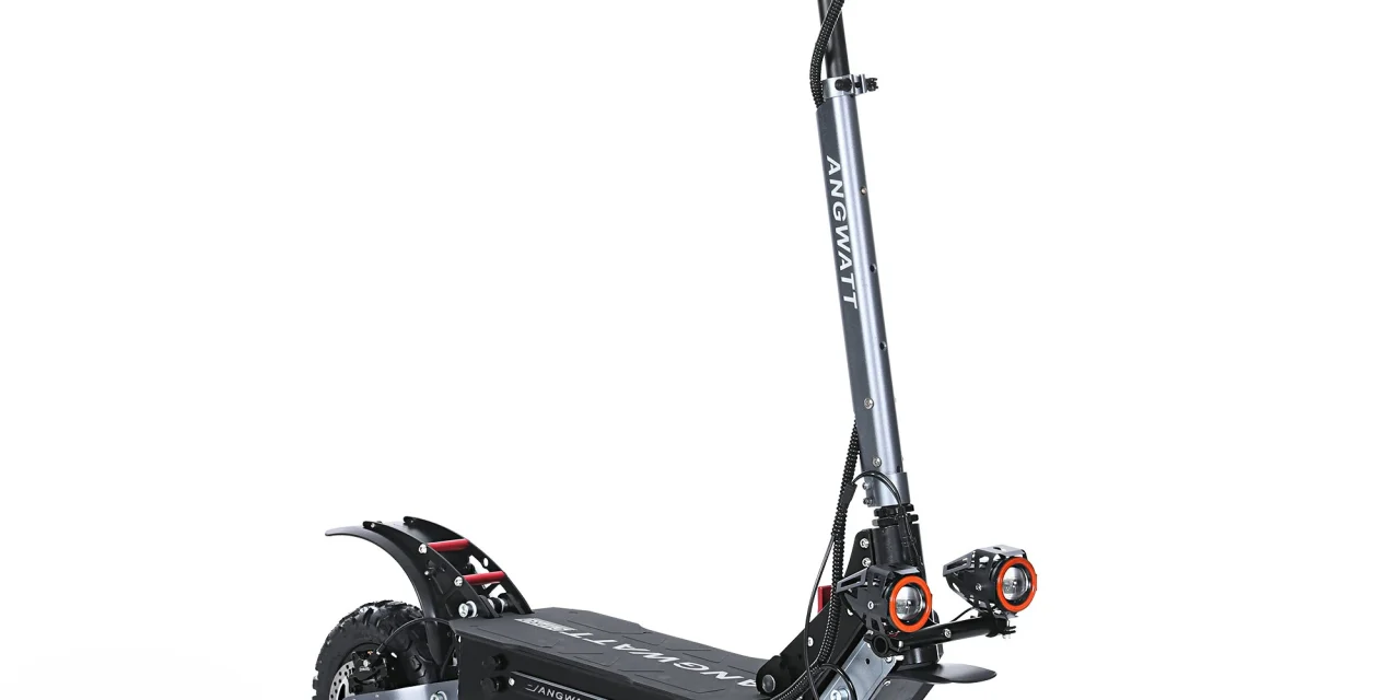ANGWATT C1 PRO elektromos roller: 52V 2400W kettős motorral – megéri az árát?