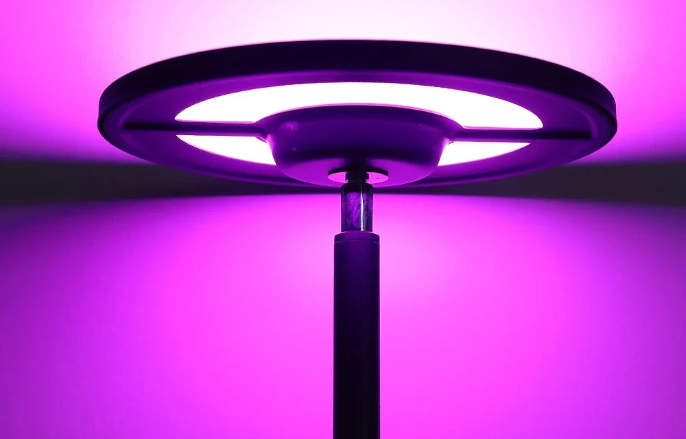 BlitzWill BWL-FL4 okos padlólámpa: 25W RGB, app és hangvezérlés