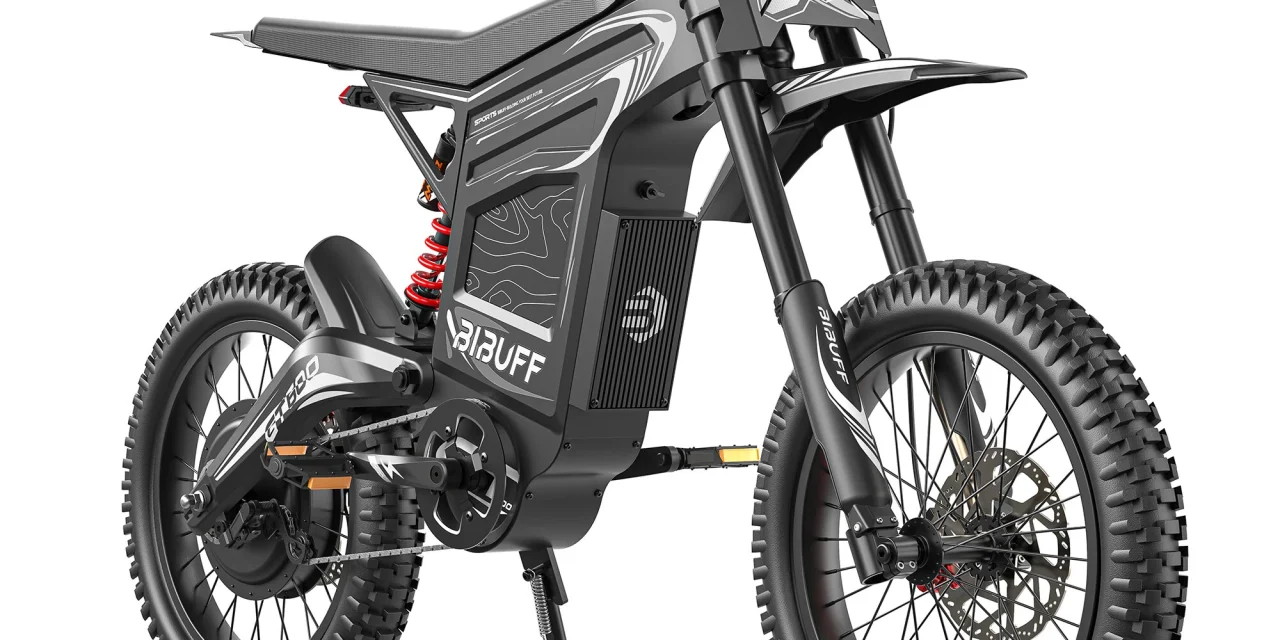 A BIBUFF GT600 elektromos dirt bike 7500W-os teljesítménnyel 823 950 Ft-ért: Megéri az árát?