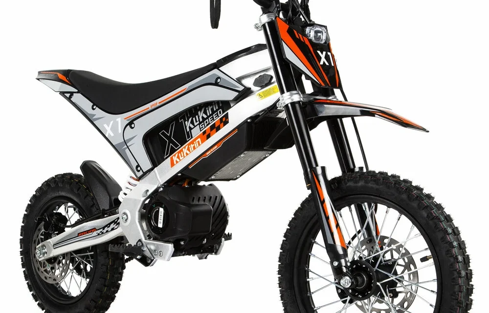 Érdemes megvenni a KuKirin X1 elektromos dirt bike-ot 2000W-os csúcsteljesítménnyel és 40 km hatótávval?