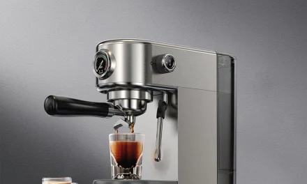 HiBREW H10B eszpresszó kávéfőző: 20 bar nyomás, állítható hőmérséklet, okos funkciók a kinadroidon