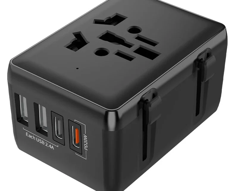 BlitzWolf BW-WA3 utazó adapter 4 USB porttal, EU/UK/US/AU kompatibilitással